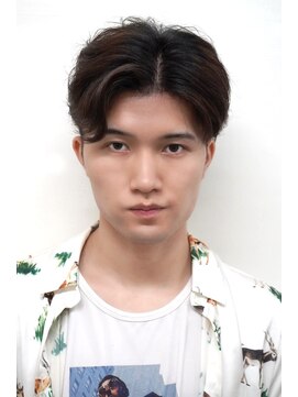 ヨシザワインク ハコザキ 水天宮前 日本橋人形町(YOSHIZAWA Inc.HAKOZAKI) 20代30代おすすめ！ツーブロックセンターパートスタイル