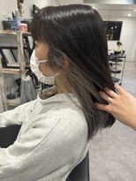 ナンバー(number+)&nbsp;20代30代大人可愛い艶感シルバーホワイトイヤリングカラー