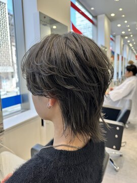 オーシャントーキョー 仙台(OCEAN TOKYO) センターパートウルフブリーチシルバーグレーマッシュ