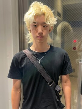 シティ(sity.) 抜きっぱなしブロンド メンズカット ウルフカット ブリーチ