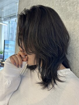 スウィープ(sweep) レイヤーカット/ミディアム/ダークグレージュ