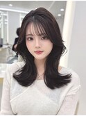 ミディアム　レイヤー　顔まわり　暗髪　グレージュ