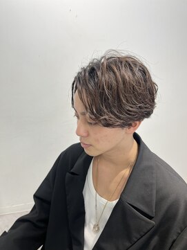 ユーフォリア 渋谷グランデ(Euphoria SHIBUYA GRANDE) ツイストスパイラルパーマ メンズ　ゆるめ　短め　ショート　k