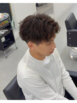 ブライト(BRIGHT)&nbsp;センターパートツイストスパイラルパーマ