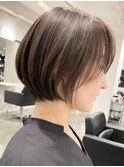 表参道切りっぱなしボブミディアムボブグレージュカラー40代50代