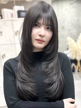 ジィルム(XELM) 韓国レイヤーカット/ブリーチ/レイヤーカット/ハッシュカット