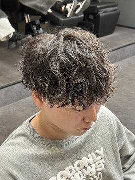 シャドウパーマ