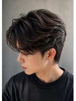 ステージ(STAGE)&nbsp;メンズセンターパートウルフニュアンスパーマカルマパーマゆるめ