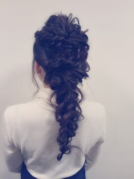 ネオリーブノース 中板橋店(Neolive north) 【Neolive　north】うしろ姿が主役！編み込みラフアレンジ