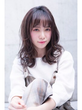 エイミー(Aimee) Aimee ゆるふわミディアム×アッシュブラウン