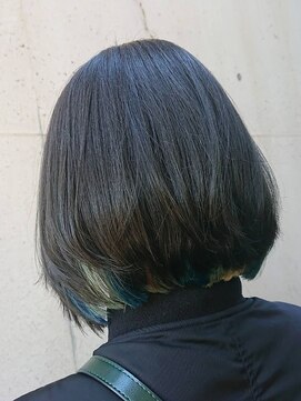 ヘンリエッタ 自由ヶ丘(Henrietta) インナー　バイカラー×グラデーションボブ