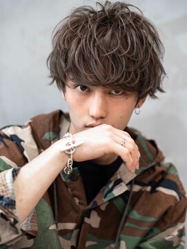 メゾンバイハバナ(maison by HAVANA) メンズビジネスツーブロックアップバング束感ショートマッシュ