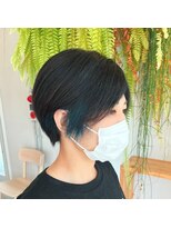 アクセヘアー 町田(acce hair)&nbsp;インナーブルーカラーのショートヘア
