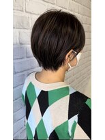 ハピネス クローバー 学園前店(Happiness CLOVER)&nbsp;丸みショート/前髪/顔周りカット/透明感/20代30代40代50代
