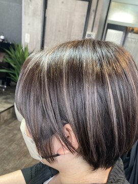 ソーヤ(SAWYER) ハイライトカラー×白髪ぼかしカラー♪