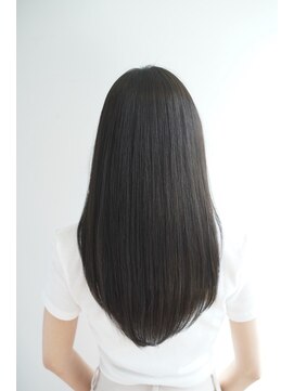 ルフュージュ バイ プロデュース 相模大野店(Refuge by Produce) 暗髪/レイヤーカット/長めバング