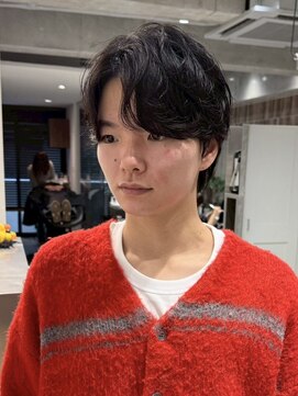 ファルベ(Farbe) フェザーパーマ/サーフカール/刈り上げセンターパート