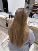 50代の艶髪スタイル！ブリーチなしで綺麗なハイトーン