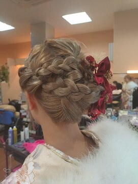 美容室ミセス ジョイ アップスタイル