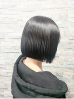 ヴィソップ(V.S.O.P)&nbsp;【30代】【カット】大人女性のシャープな切り放しボブ