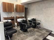 ベスト 木更津(BEST)の雰囲気（落ち着いた雰囲気のシャンプーブース[木更津/メンズ/men's]）