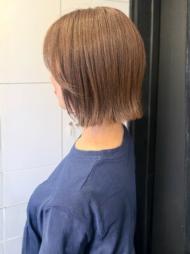 リアン 横須賀中央店(Lien) 切りっぱなしボブ ブリーチダブルカラー サンドベージュ 20代