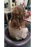 ハーフアップ