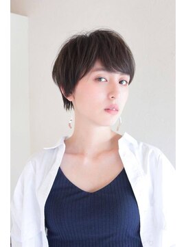 ヘアメイク シュシュ(Hair make chou chou) ナチュラルショートアッシュブラウン30代40代
