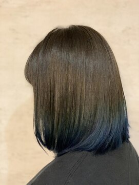 シェリッシュ ノース(Sheriche North) グラデーションカラー×ネイビーブルー