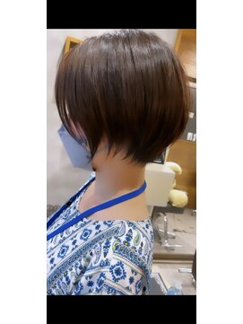 カリス(CHARIS) 美人ショート