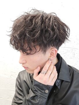 フィフス 原宿(fifth) 黒髪ツイストスパイラルパーマツーブロック刈り上げマッシュ