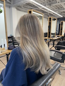 ピープスアンドスー 表参道 渋谷(Peeps&Suu.) ケアブリーチ使用外国人風バレイヤージュ