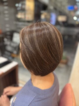 ジャストビューティサンク 上大岡(Just Beauty CiNQ) 20代30代40代クリスタルハイブライト白髪ぼかしハイライト