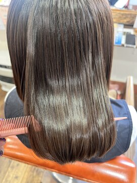 ル コワン ククー(Le coin coucou) 酸性ストレート