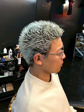 キングスマントーキョー 府中店(KINGSMAN TOKYO) アップバング / ツーブロック / スキンフェード 【府中】