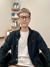 【BEKKANスタッフの紹介ページ】［新宿/髪質改善/縮毛矯正/酸性ストレート/ウルトワ］