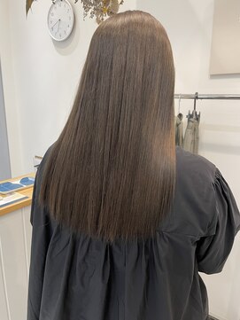 ナギ 栃木(nagi) 明るめグレージュ