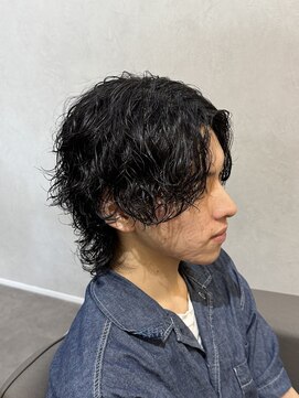 波巻きスパイラル/センターパート/ミディアムウルフ/S