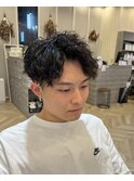 ツイストスパイラルパーマ 刈り上げセンターパート メンズ