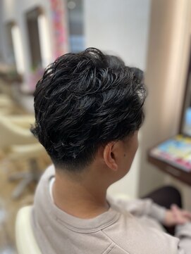 スワン山の田 毛流れ緩めパーマ！