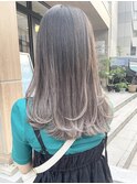《kaito》ホワイトベージュ グラデーションカラー  ブリーチあり