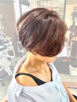 アルファノース(Arpha North) 大人っぽさと可愛らしさを両立！ふんわりショート