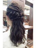『ヘアアレンジ／ハーフアップ』