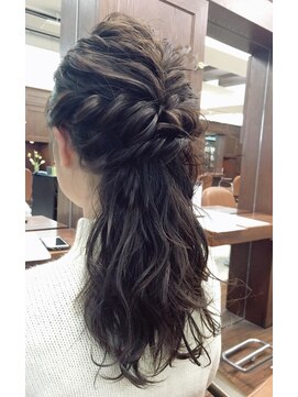 リーグ 青葉台店(League) 『ヘアアレンジ／ハーフアップ』