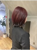 〈さりげないポイント裾カラー〉