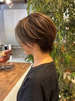 ロカリタ キョウト 四条大宮店(ROCAReTA kyoto)の写真/【30代からの美髪ケア】再現性の高いカット×ダメージレスの白髪染め・白髪ぼかし/ハイライトも人気◎