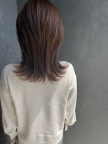 ラ カルモ(LA CALMO)&nbsp;ミディアムレイヤーカット／ベージュカラー