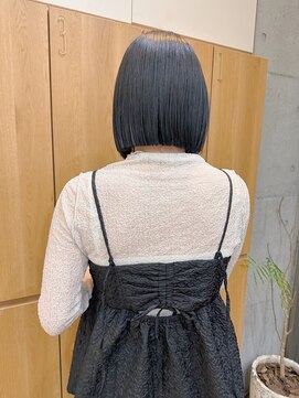 ガーデンエン 表参道(GARDEN eN) ぱつっとボブ×ブルーブラック