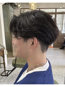 サンバイセライロ 千葉(SAN. by celilo) メンズ韓国ヘア/ニュアンスパーマ/毛流れセンターパート/関祐翔