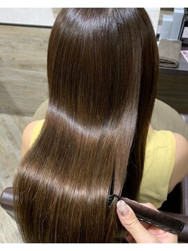 ダンディゾン ブルー 神楽坂(Dans Dix ans bleu) 【DansDixans】赤味を抑えたベージュカラー☆